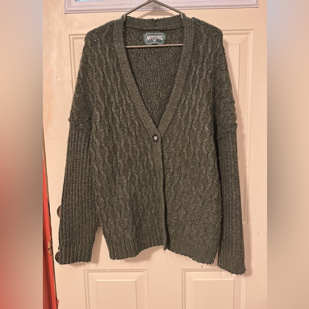 American Eagle sweater